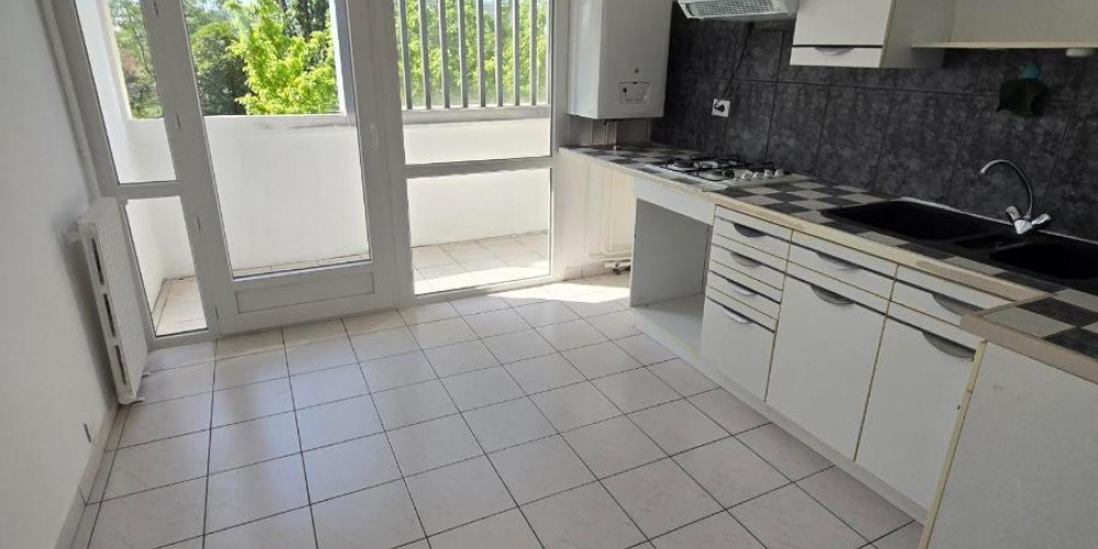appartement à LE BOUSCAT (33110)